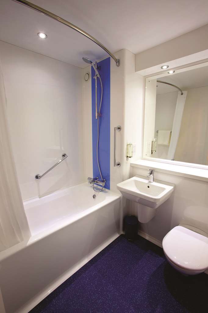 Travelodge Walton On Thames Værelse billede