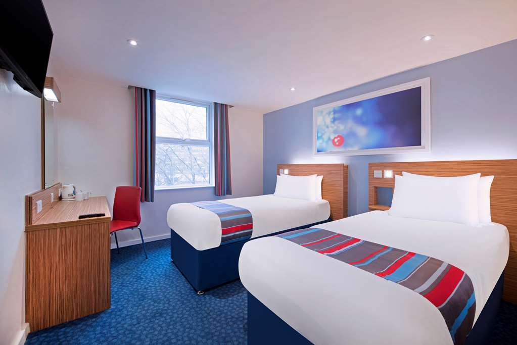 Travelodge Walton On Thames Værelse billede